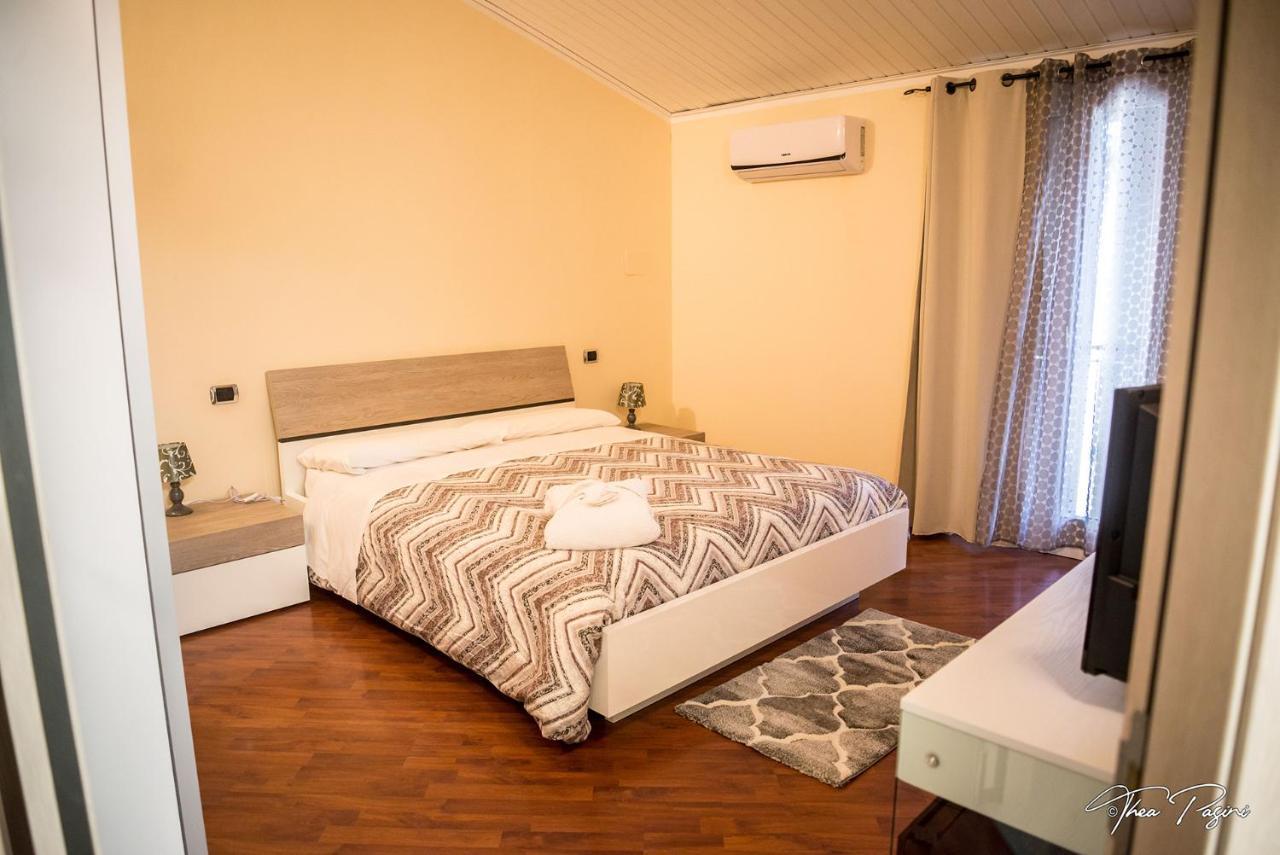 Hotel Lonatino Lonato Eksteriør billede